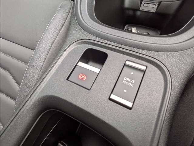 ジープ アベンジャー アルティテュード R7年 (東北) 99