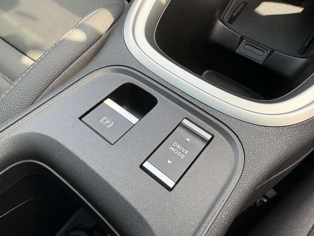 ジープ アベンジャー アルティテュード　レイク R7年 (東北) 99