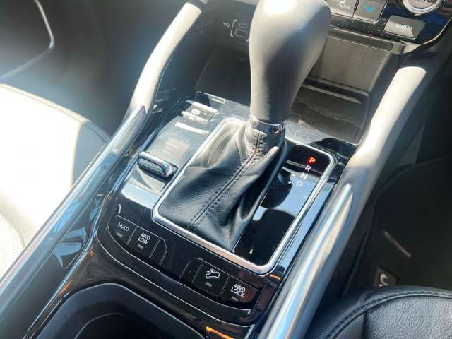 ジープ コマンダー リミテッド ディーゼルターボ ４ＷＤ R7年 (東北) 99