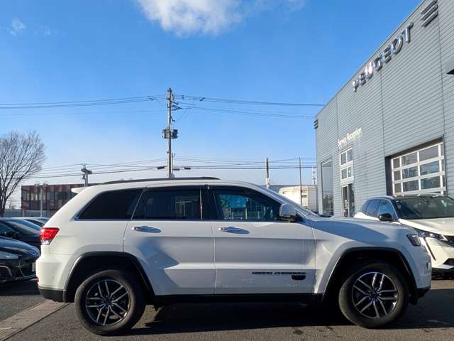 ジープ グランドチェロキー ＷＫ １０ＴＨアニバーサリー エディション ４ＷＤ R3年 (東北) 99