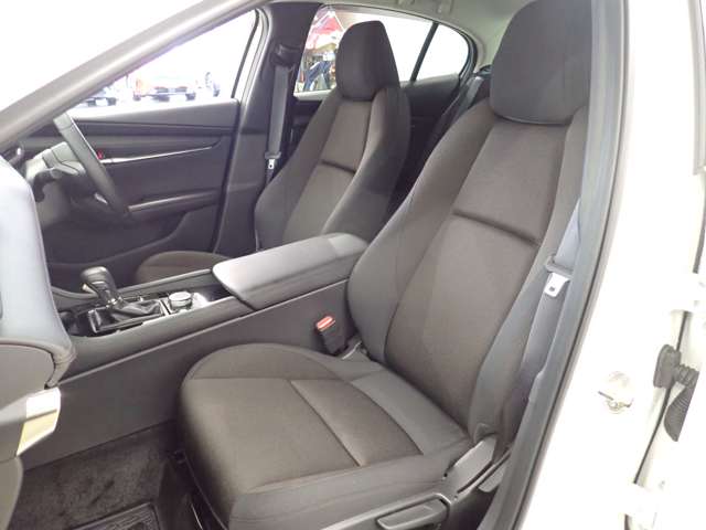 マツダ ＭＡＺＤＡ３　セダン ２．０ ２０Ｓ Ｓパッケージ R6年 (関東) 99