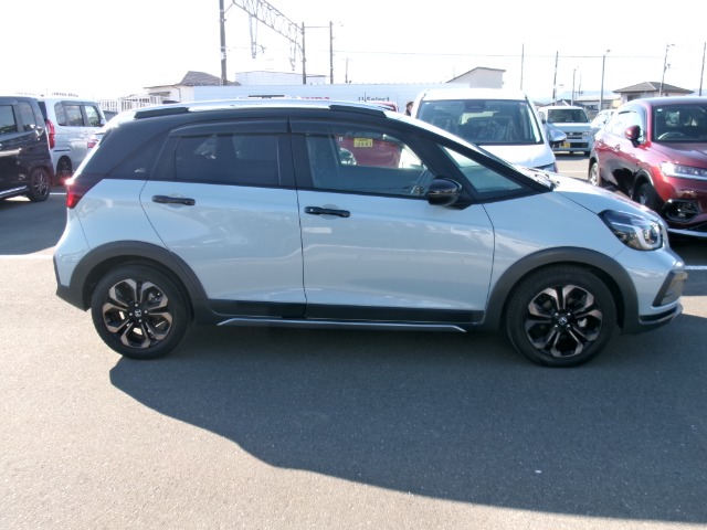 ホンダ フィット　ハイブリッド １．５ Ｅ：ＨＥＶ クロスター ４ＷＤ R4年 (東北) 99