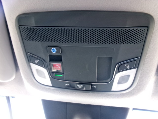 ホンダ フィット　ハイブリッド １．５ Ｅ：ＨＥＶ クロスター ４ＷＤ R4年 (東北) 99