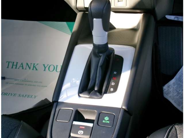 ホンダ フィット　ハイブリッド １．５ Ｅ：ＨＥＶ クロスター ４ＷＤ R4年 (東北) 99