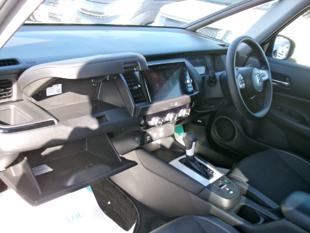 ホンダ フィット　ハイブリッド １．５ Ｅ：ＨＥＶ クロスター ４ＷＤ R4年 (東北) 99