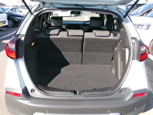 ホンダ フィット　ハイブリッド １．５ Ｅ：ＨＥＶ クロスター ４ＷＤ R4年 (東北) 99