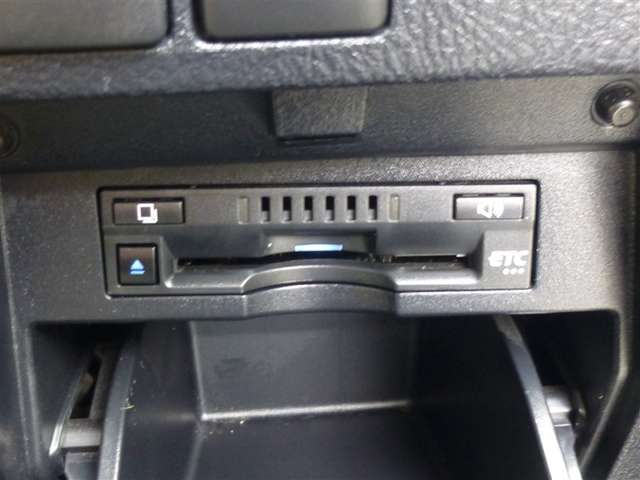 トヨタ アルファード　ハイブリッド ハイブリッド ２．５ Ｘ Ｅ－ＦＯＵＲ ４ＷＤ R3年 (東北) 99