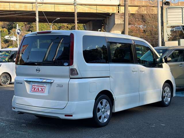 日産 セレナ ２．０ ハイウェイスター Ｖセレクション H22年 (関東) 99