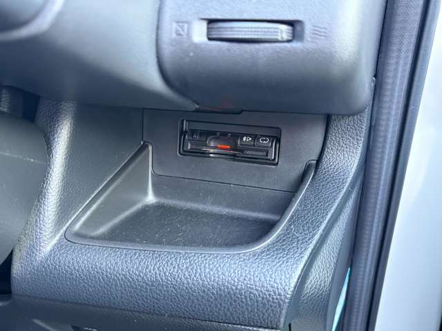 日産 セレナ ２．０ ハイウェイスター Ｖセレクション H22年 (関東) 99