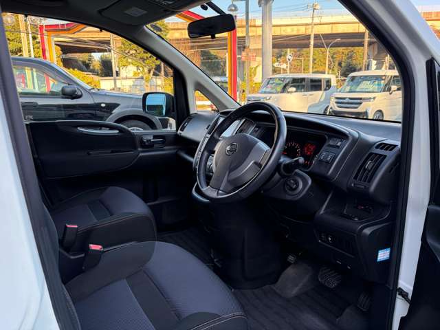 日産 セレナ ２．０ ハイウェイスター Ｖセレクション H22年 (関東) 99