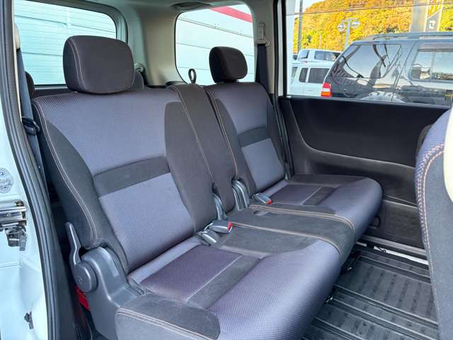 日産 セレナ ２．０ ハイウェイスター Ｖセレクション H22年 (関東) 99