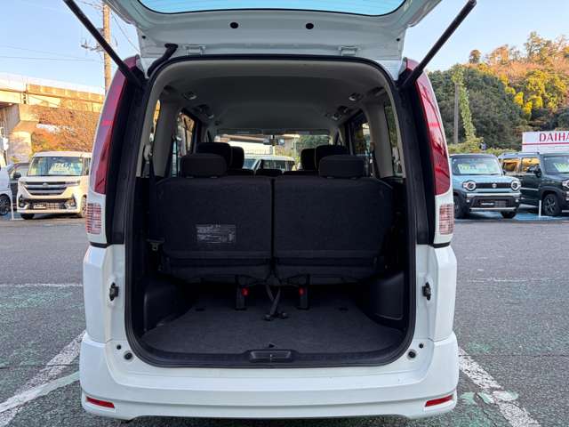 日産 セレナ ２．０ ハイウェイスター Ｖセレクション H22年 (関東) 99