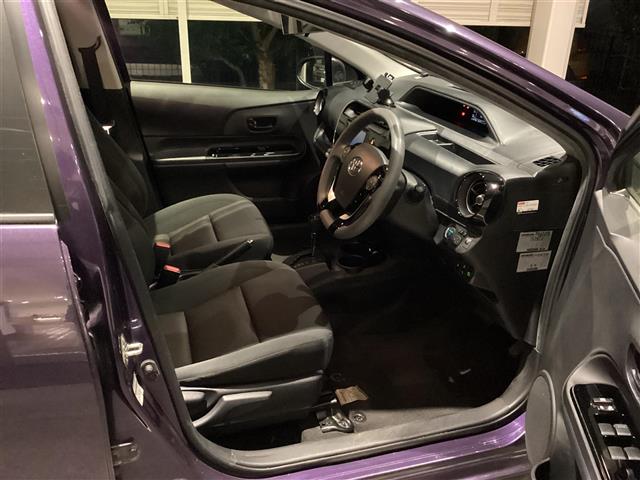 トヨタ アクア １．５ Ｓ スタイルブラック R1年 (東海) 99