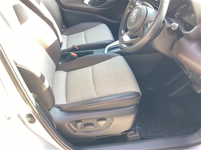 トヨタ ヤリスクロス　ハイブリッド １．５ ハイブリッド Ｚ R3年 (東海) 99