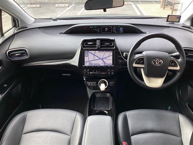 トヨタ プリウス １．８ Ｓ ツーリングセレクション H28年 (東海) 99