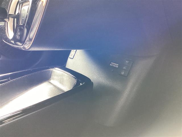 トヨタ プリウス １．８ Ｓ ツーリングセレクション H28年 (東海) 99