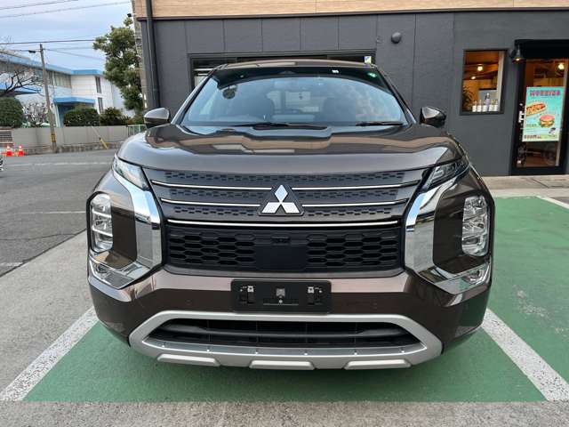 三菱 アウトランダーＰＨＥＶ ＰＨＥＶ ２．４ Ｐ ４ＷＤ R4年 (東海) 99