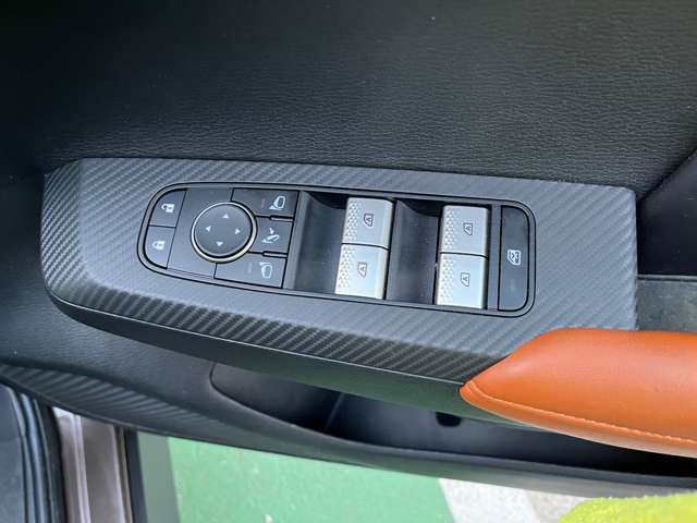 三菱 アウトランダーＰＨＥＶ ＰＨＥＶ ２．４ Ｐ ４ＷＤ R4年 (東海) 99