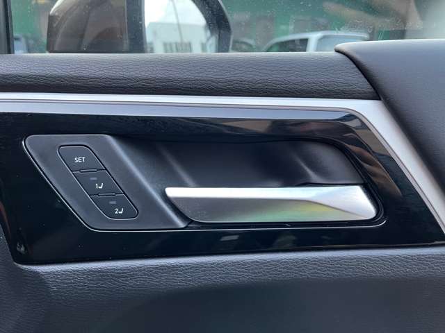 三菱 アウトランダーＰＨＥＶ ＰＨＥＶ ２．４ Ｐ ４ＷＤ R4年 (東海) 99