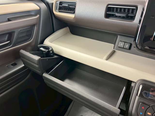 スズキ スペーシア ６６０ ハイブリッド Ｘ ４ＷＤ R5年 (北海道) 99