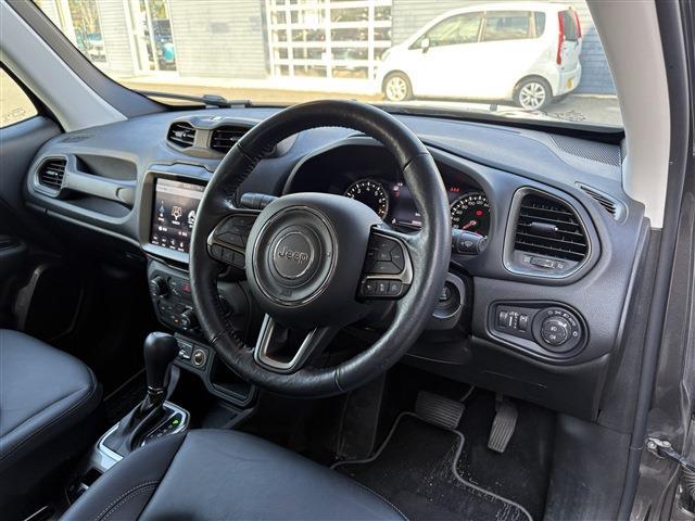 ジープ レネゲード リミテッド R3年 (東北) 99