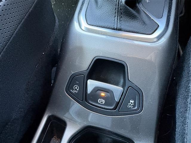 ジープ レネゲード リミテッド R3年 (東北) 99