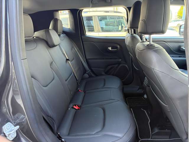 ジープ レネゲード リミテッド R3年 (東北) 99