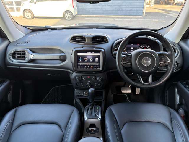 ジープ レネゲード リミテッド R3年 (東北) 99