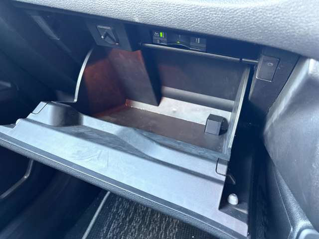 ジープ レネゲード リミテッド R3年 (東北) 99