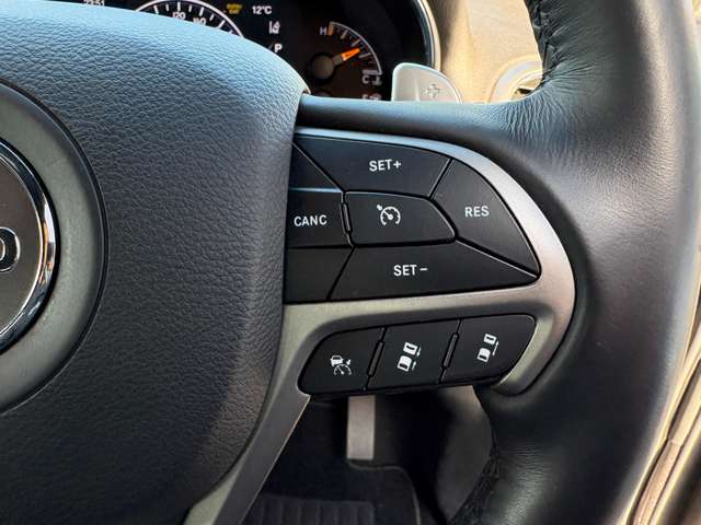 ジープ グランドチェロキー リミテッド ４ＷＤ R2年 (東北) 99