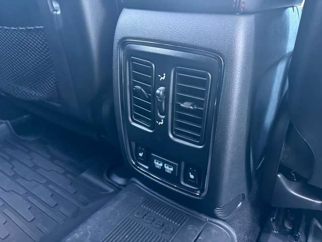 ジープ グランドチェロキー トレイルホーク ４ＷＤ R1年 (東北) 99