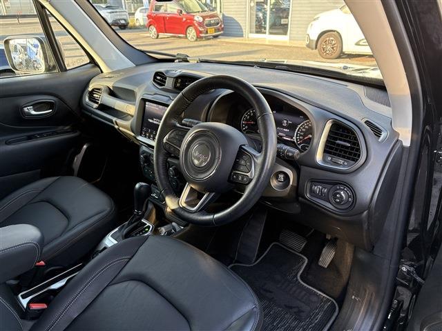 ジープ レネゲード リミテッド R3年 (東北) 99