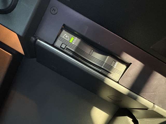 ジープ レネゲード リミテッド R3年 (東北) 99