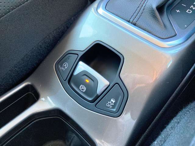 ジープ レネゲード リミテッド R2年 (東北) 99