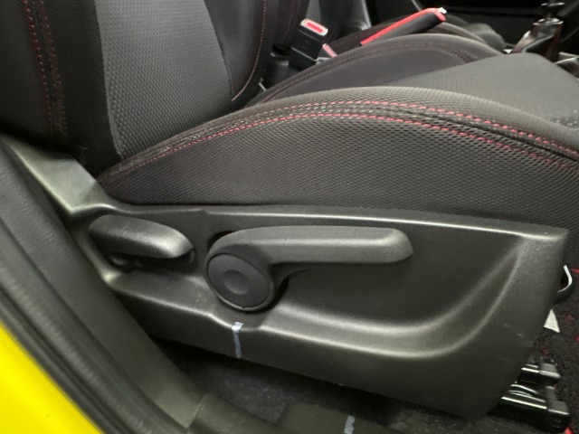 スズキ スイフト １．６ スポーツ H28年 (東海) 99