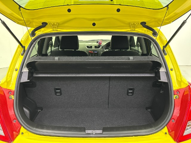 スズキ スイフト １．６ スポーツ H28年 (東海) 99