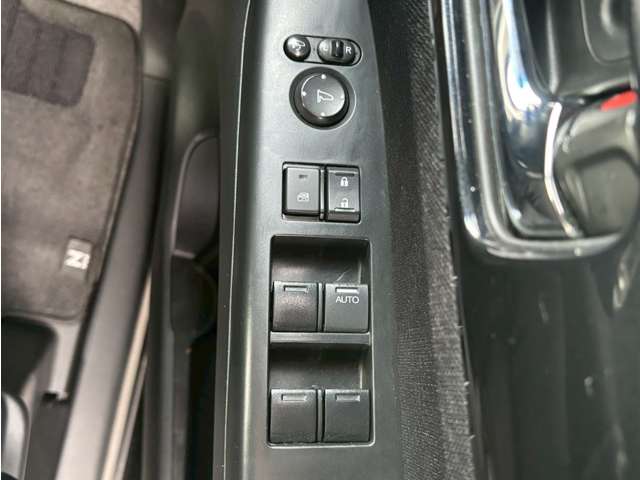 ホンダ Ｎ　ＢＯＸ ＣＵＳＴＯＭ H27年 () 99