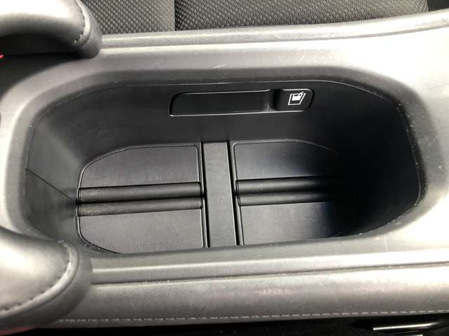 ホンダ ヴェゼル １．５ Ｘ H26年 (甲信越・北陸) 99