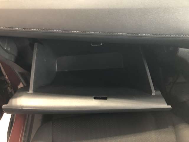 ホンダ ヴェゼル １．５ Ｘ H26年 (甲信越・北陸) 99