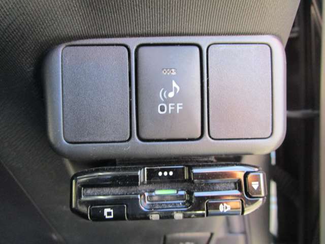 トヨタ アクア １．５ Ｇ H25年 (中国) 99