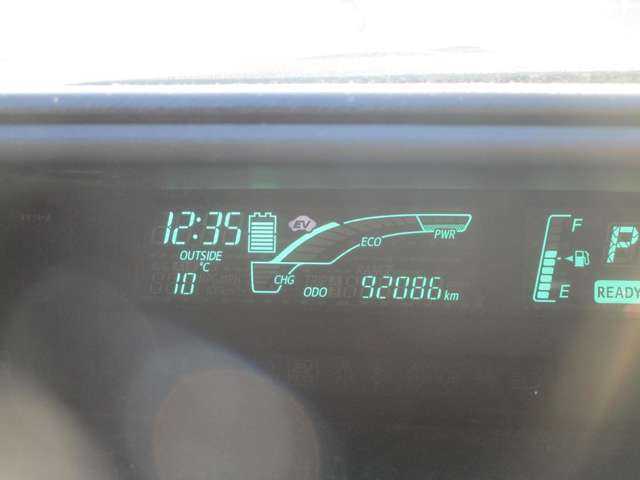 トヨタ アクア １．５ Ｇ H25年 (中国) 99