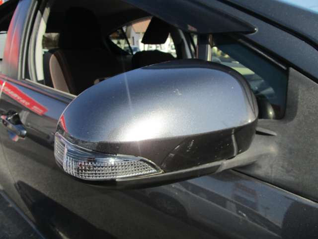 トヨタ アクア １．５ Ｇ H25年 (中国) 99