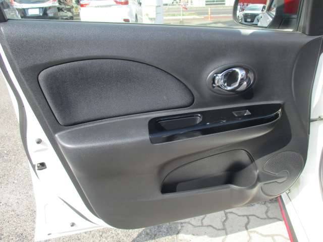 日産 マーチ １．５ ＮＩＳＭＯ Ｓ H27年 (中国) 99