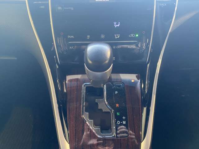 トヨタ ハリアー ２．０ プレミアム アドバンストパッケージ H28年 () 99