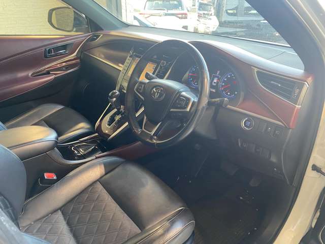 トヨタ ハリアー ２．０ プレミアム アドバンストパッケージ H28年 () 99