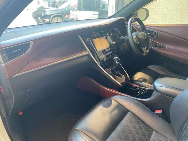 トヨタ ハリアー ２．０ プレミアム アドバンストパッケージ H28年 () 99