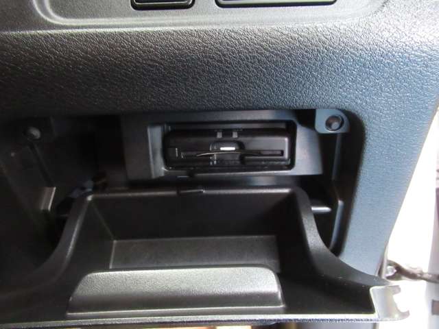 日産 セレナ １．２ Ｅ－ＰＯＷＥＲ ハイウェイスター Ｖ R3年 (九州・沖縄) 99