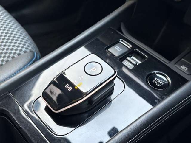 日産 キックス １．２ Ｘ ＦＯＵＲ （Ｅ－ＰＯＷＥＲ） ４ＷＤ R4年 (東北) 99