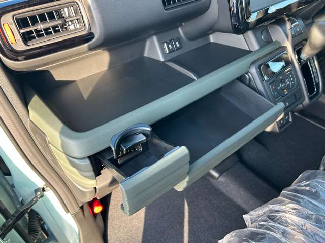 スズキ スペーシア ６６０ ギア ハイブリッド ＸＺ R6年 (九州・沖縄) 99