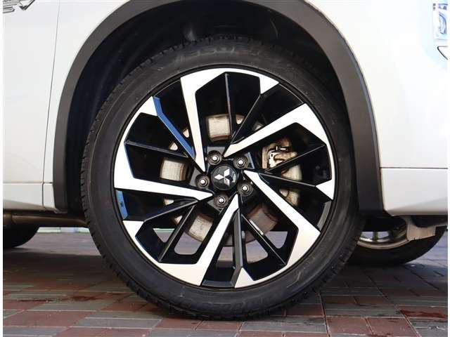 三菱 アウトランダーＰＨＥＶ ＰＨＥＶ ２．４ Ｐ ４ＷＤ R4年 (関東) 99
